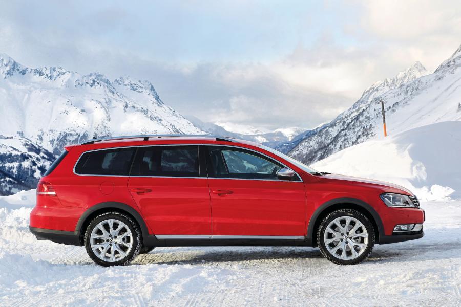  Volkswagen Passat Alltrack 2012 года  (фото 7 из 83)